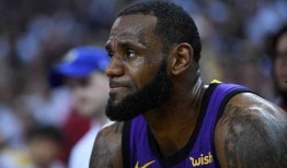 湖人记者爆料詹姆斯视频