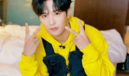 李汶翰爆料女朋友视频,甜蜜视频引网友热议