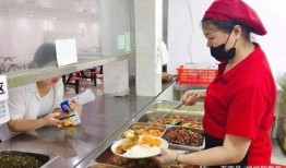 天津一配餐爆料原视频,揭露后厨卫生黑幕，食品安全引关注