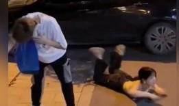 大神爆料搞笑视频,笑到肚子疼的瞬间