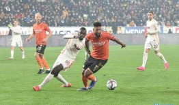 武汉三镇引援最新爆料,重磅球员加盟，阵容升级再战中超！